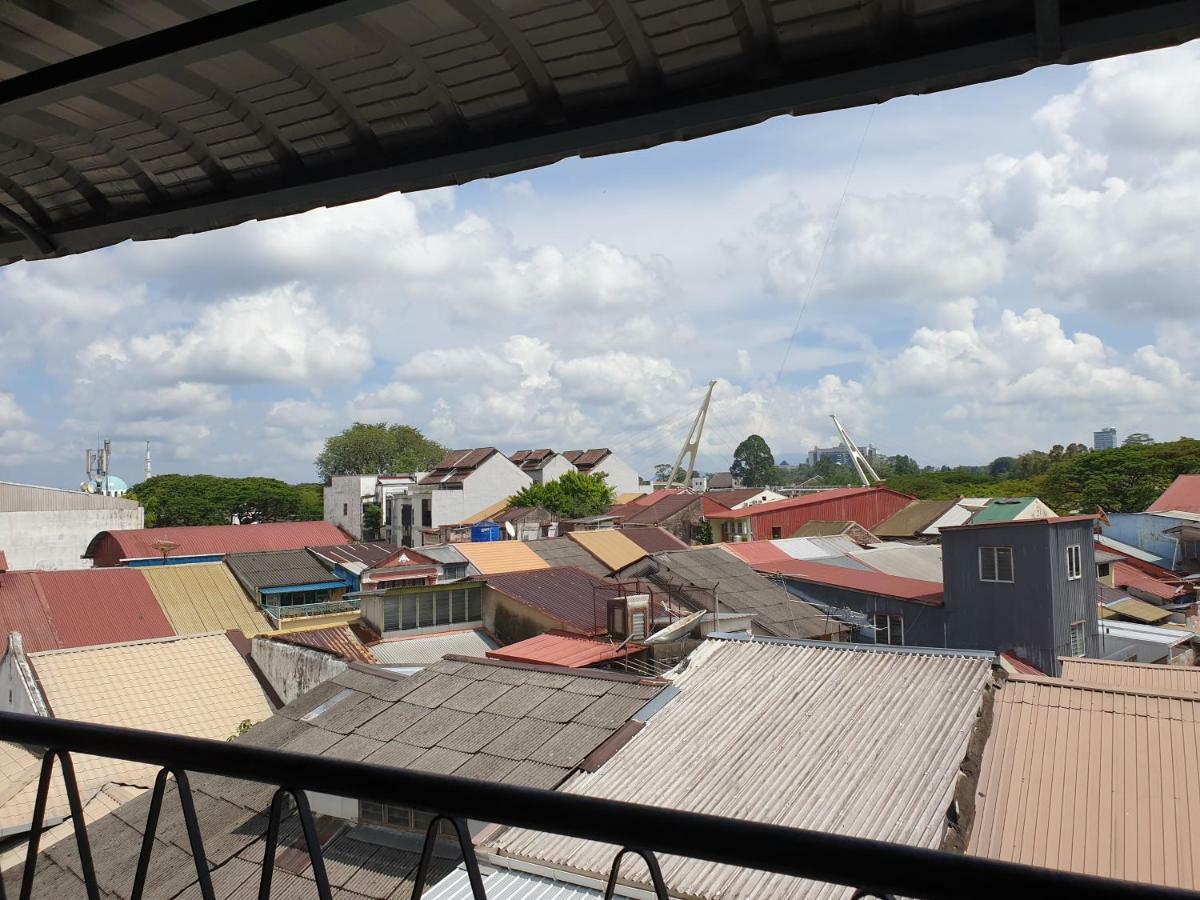 Auberge de jeunesse Hornbill'S Nest Kuching Extérieur photo