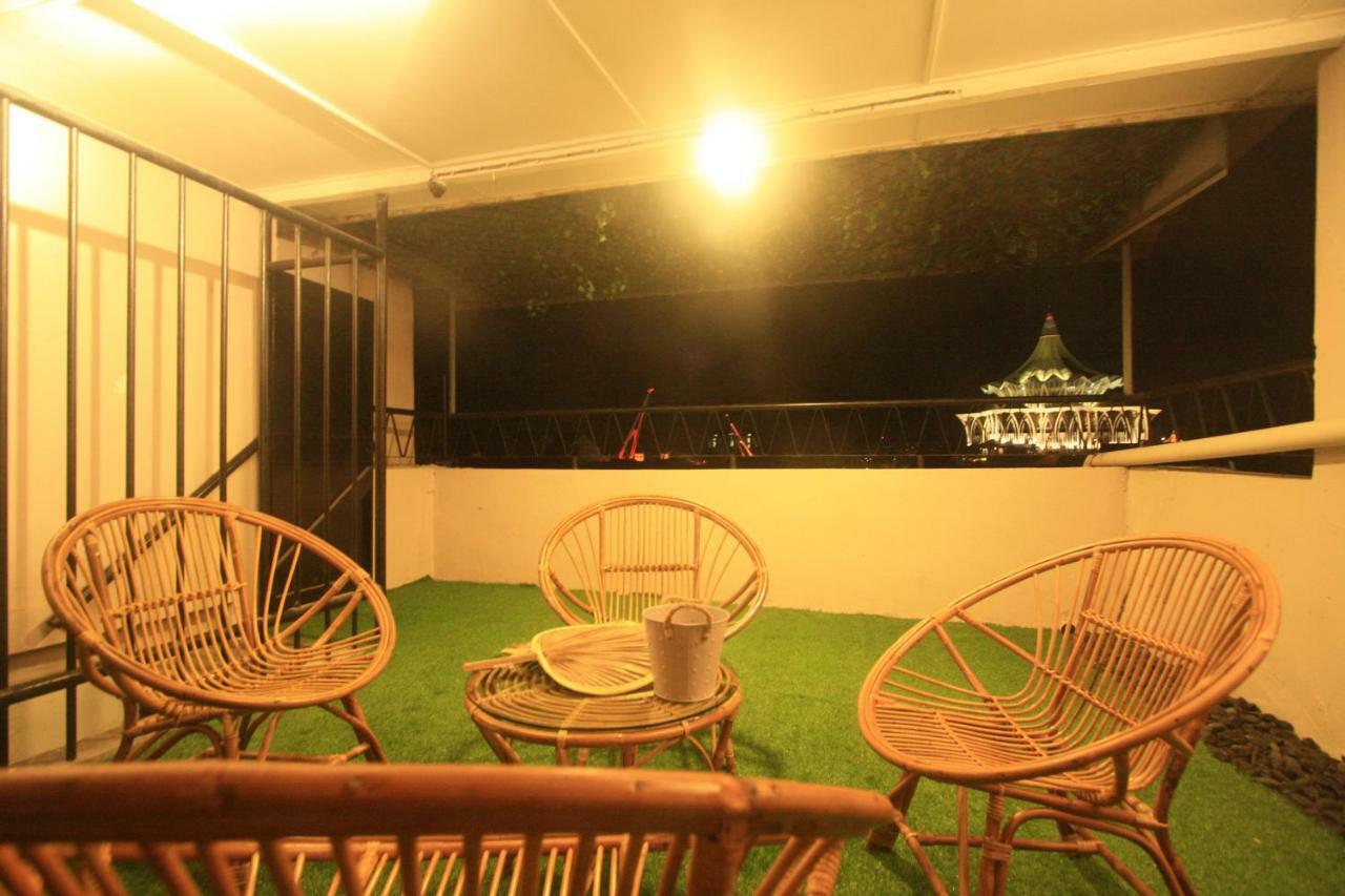 Auberge de jeunesse Hornbill'S Nest Kuching Extérieur photo