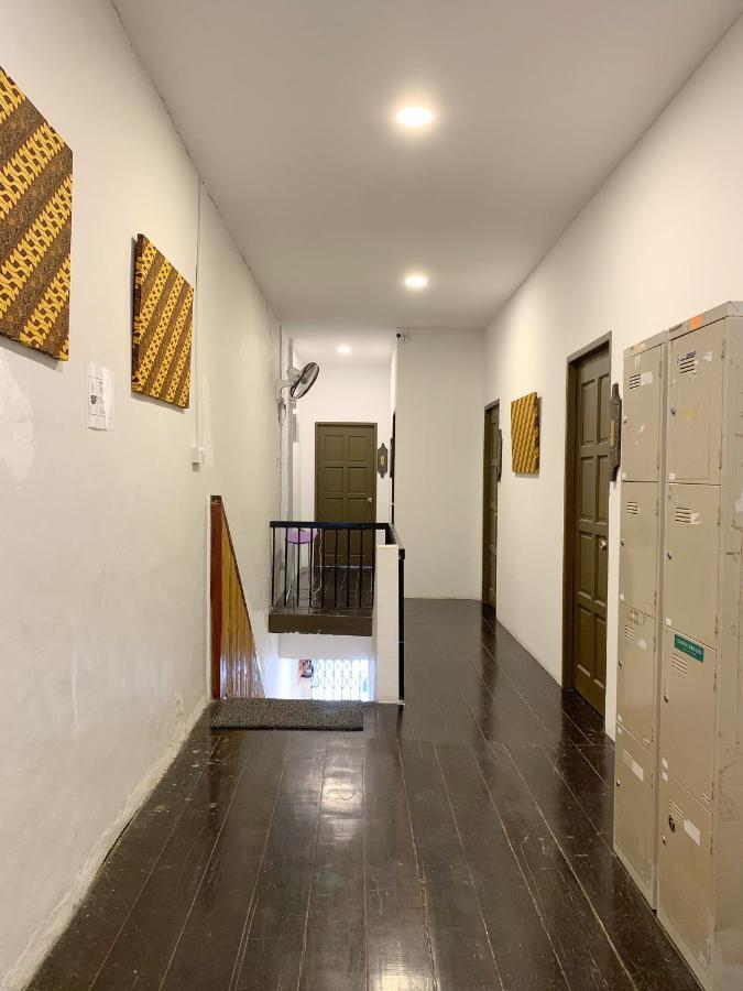 Auberge de jeunesse Hornbill'S Nest Kuching Extérieur photo